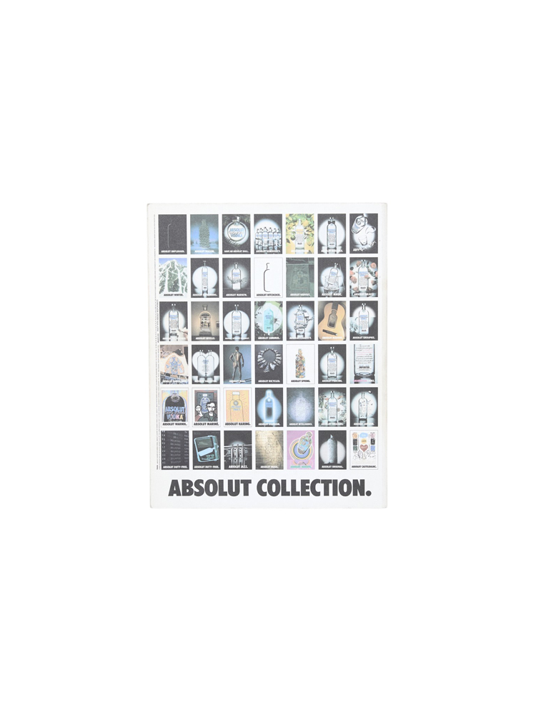 A MAGAZINE</br>Curated by</br>MARTIN MARGIELA_2