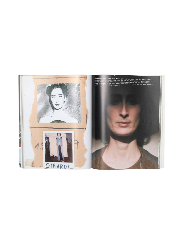 A MAGAZINE</br>Curated by</br>MARTIN MARGIELA_3