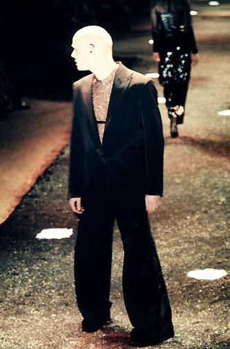 Alexander McQUEEN</br>1998 AW_6