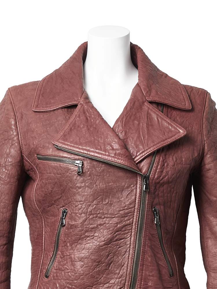 Ruffo Research</br>by Alexandre Matthieu</br>2002 AW_4