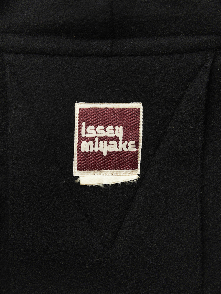 ISSEY MIYAKE</br>1981 AW_7
