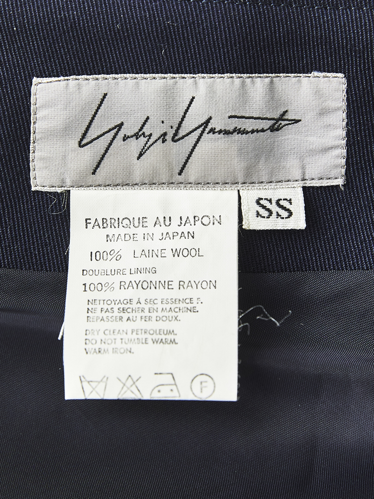 Yohji Yamamoto</br>FEMME</br>Autumn Winter 1992_5