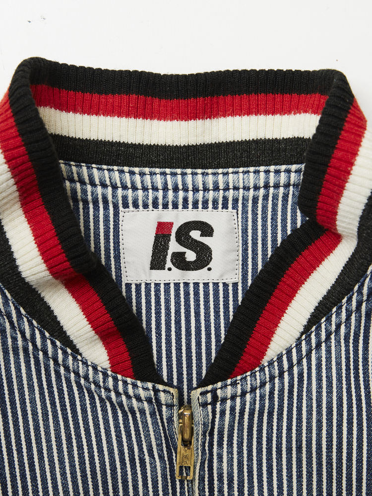 I.S.</br>1984 AW _7