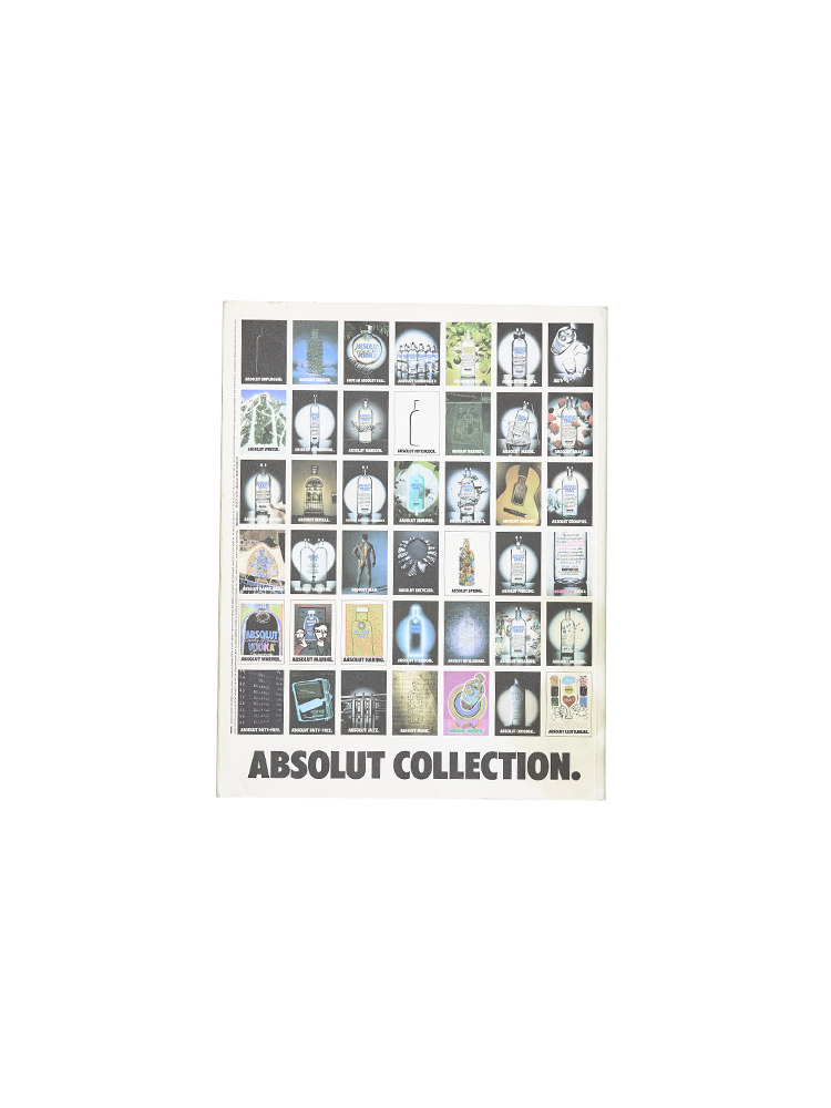A MAGAZINE</br>Curated by</br>MARTIN MARGIELA_2