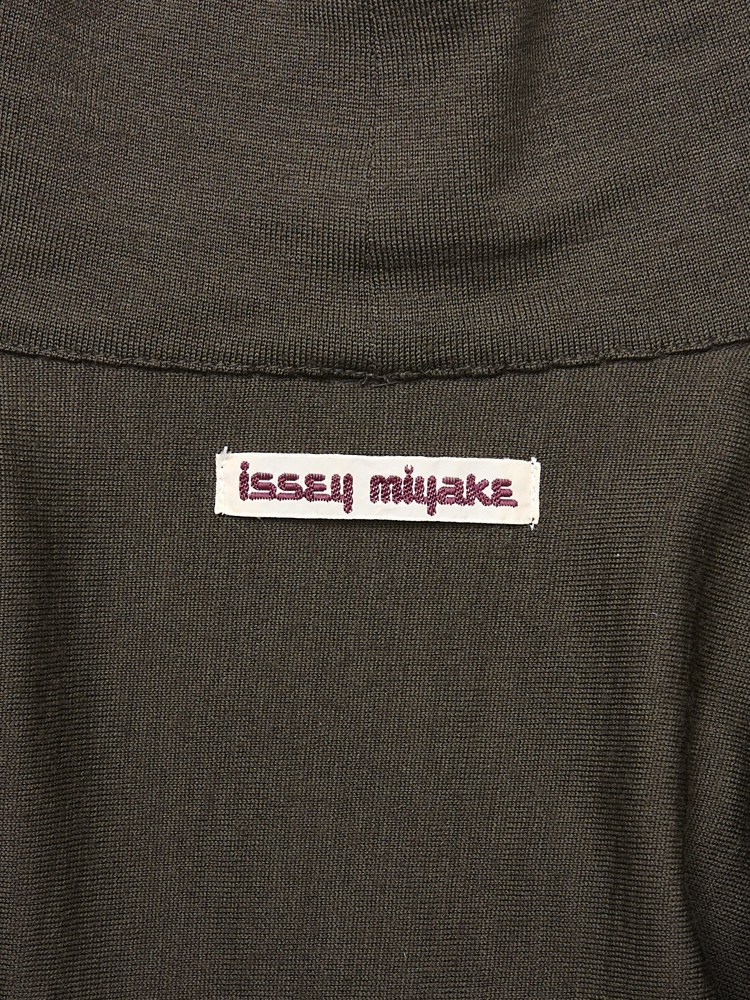 ISSEY MIYAKE</br>1981 AW_11