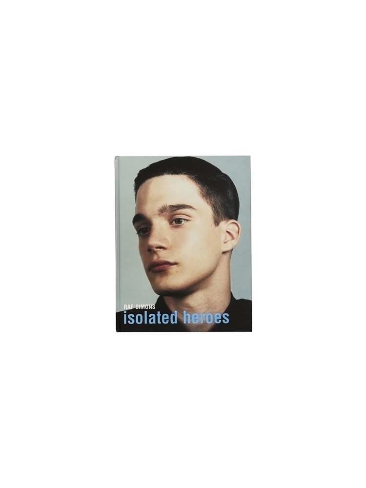 RAF SIMONS</br>isolated heroes_1