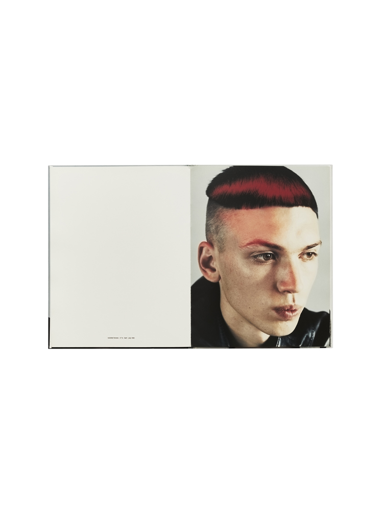 RAF SIMONS</br>isolated heroes_2