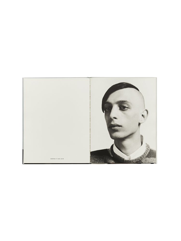 RAF SIMONS</br>isolated heroes_3