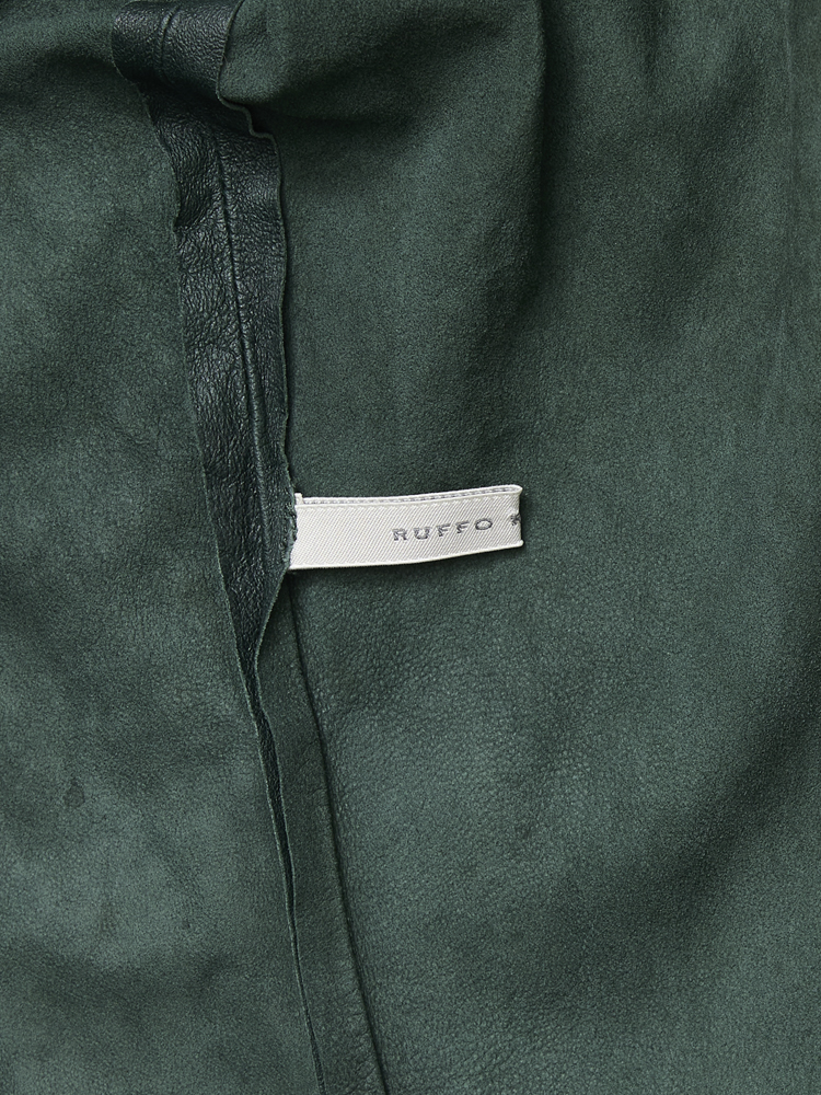 Ruffo Research by</br>Alexandre Matthieu</br>2002 AW_5